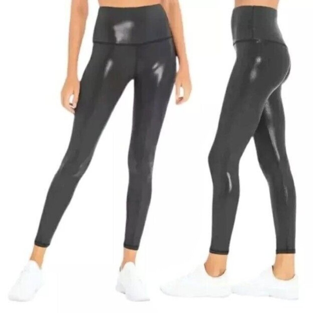 Cycle House By Marika Leggings Size XS Black Ombre Matte Foil Shine 7/8 Crop